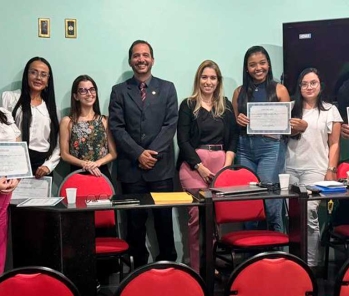 Registro da palestra realizada com a Dra. Michele Aguiar com o tema Investigação Defensiva